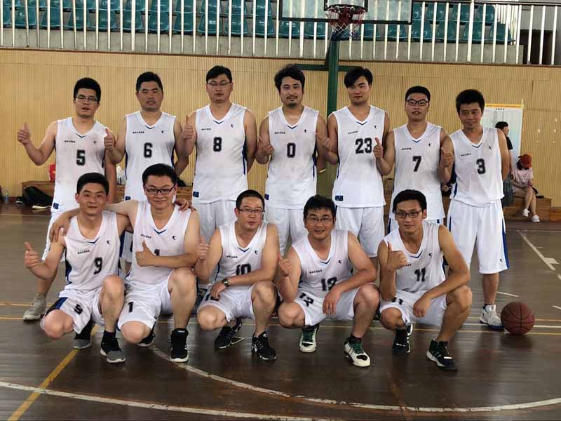 第四届“药谷杯”企业职工男子篮球赛圆满结束，我公司球队首次参赛获得季军！